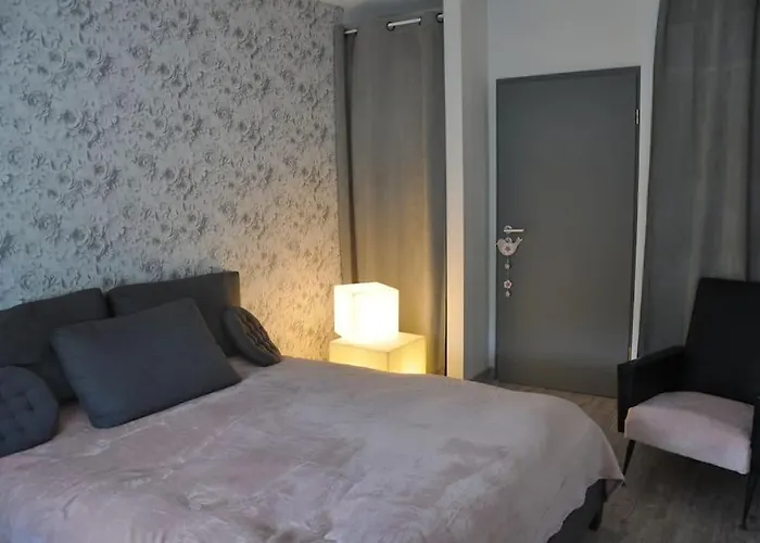 St Nicolas Ancien Corps De Ferme Horticole *